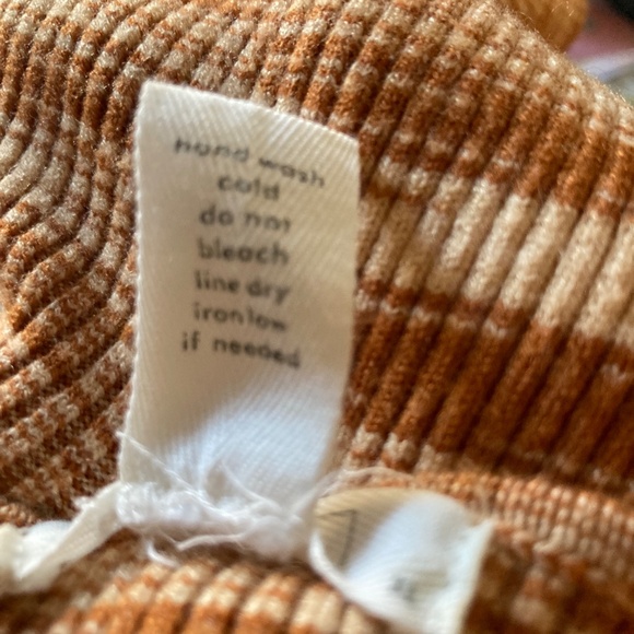 Cropped Sweater by Full Tilt - Picture 6 of 7